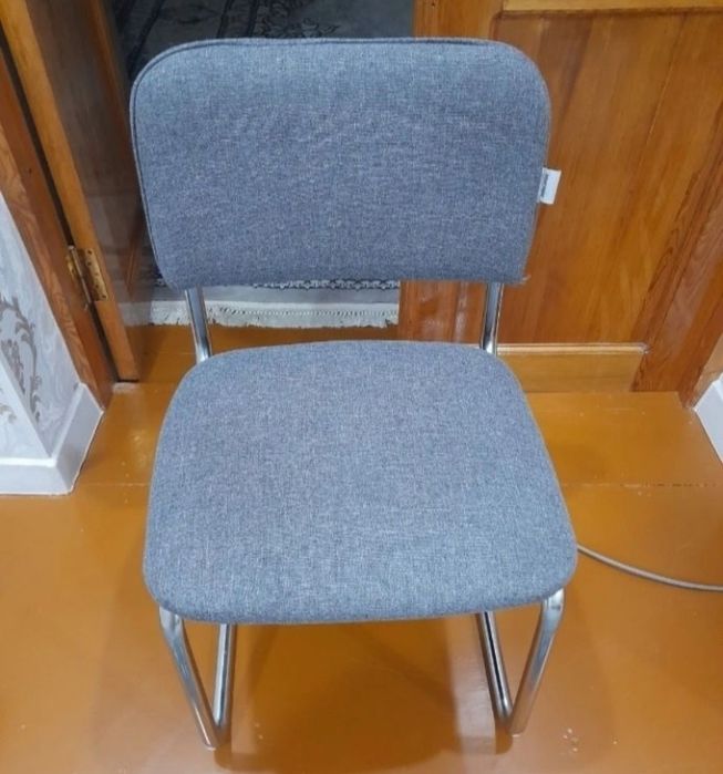 Mustahkam stol  va stul sotiladi