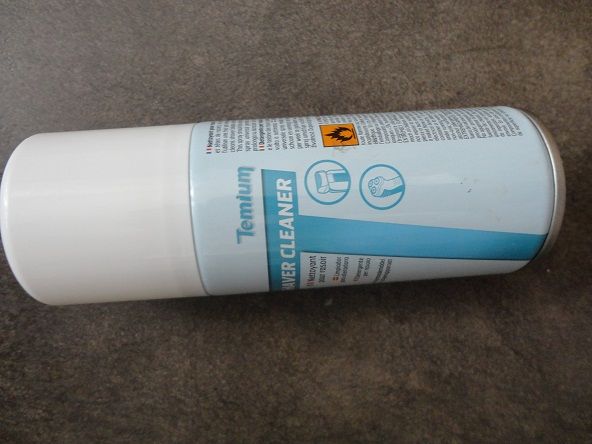 Spray de curatare pentru capete de barbierit sau epilat