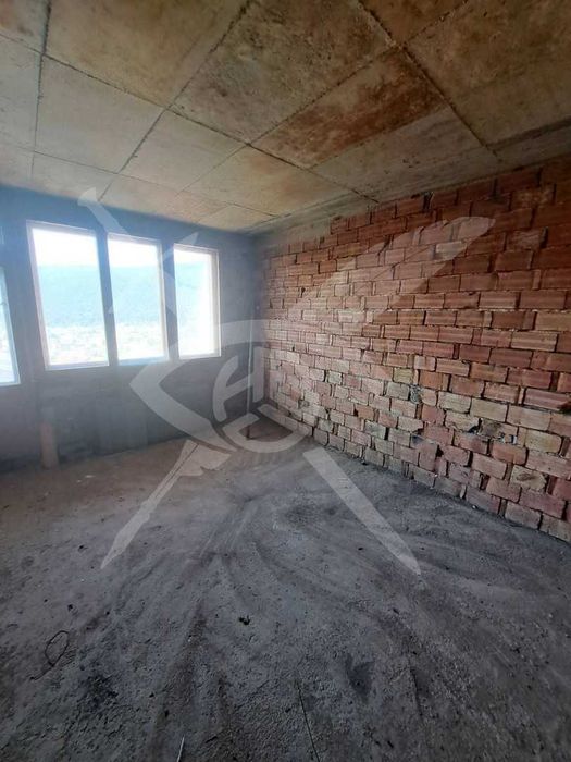 Продава се Къща в Своге - 319 кв.м за 368 €/кв.м - Снимка #3