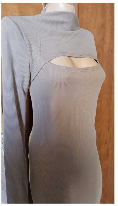 Платье новое красивое продам