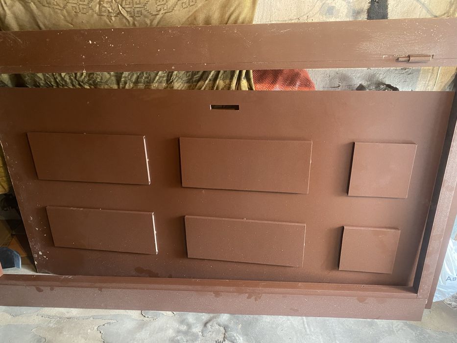 Продам дверь металическую