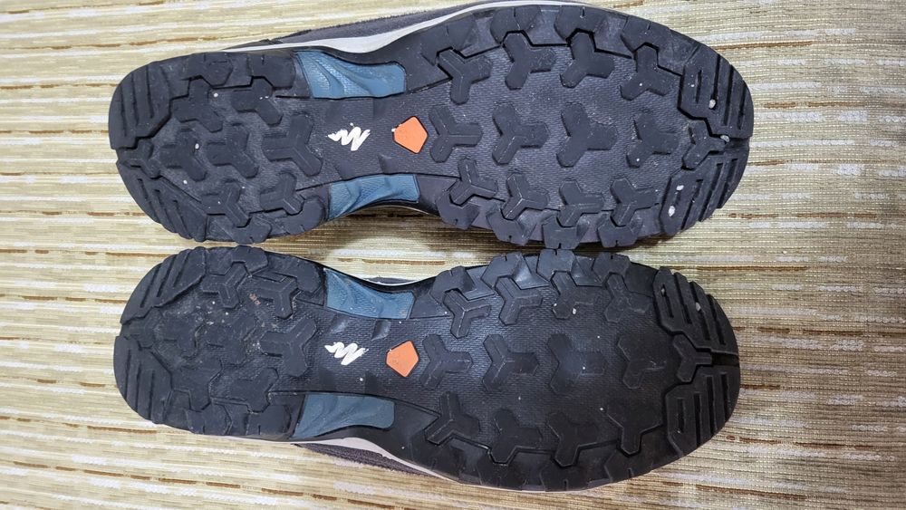 Трекинговые кроссовки Decathlon QUECHUA MH100
