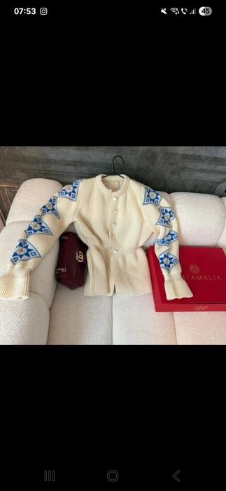 Pulover jacheta Ami Amalia