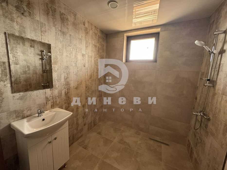 Продава се Тристаен апартамент в Казанлък - 96 кв.м за 1797 €/кв.м - Снимка #10