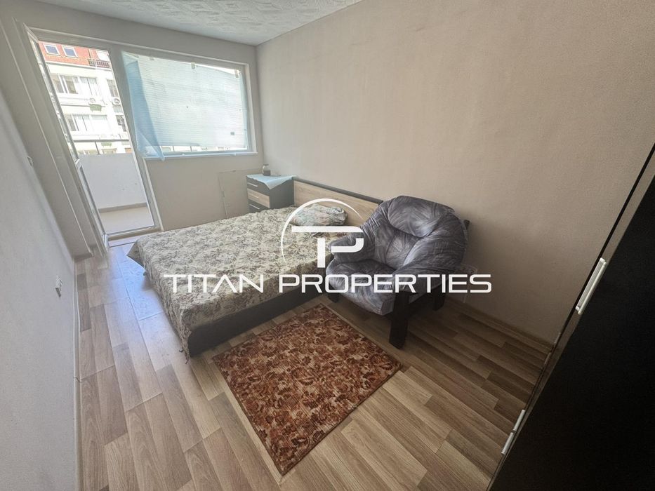 Продава се Двустаен апартамент в Бургас, Меден рудник - зона В - 63 кв.м за 1239 €/кв.м - Снимка #1