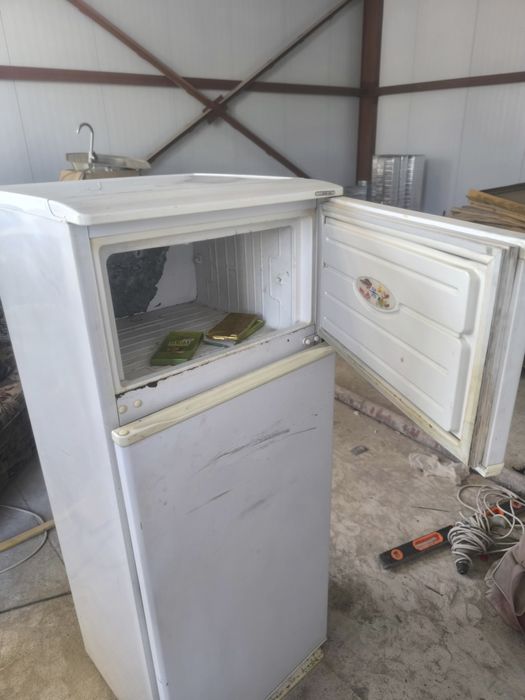 Холодильники на продаже