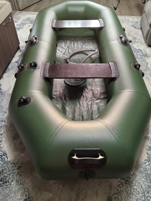 Продам лодку Аква 260