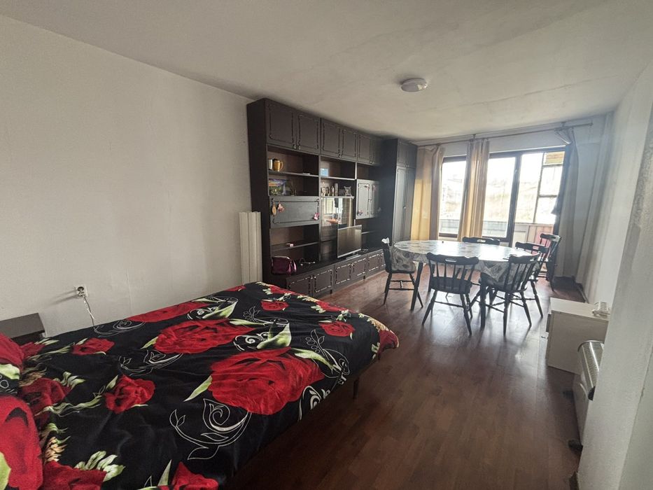 Двустаен апартамент под наем в ж.к. Здравец Изток