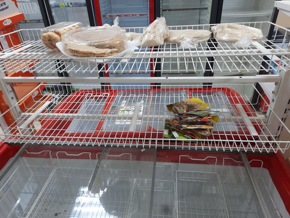 Продам сетку для магазина на ножках цена 30000тг