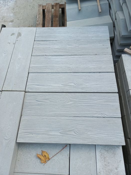 Capaxe de gard coame palarii bordura pavaj