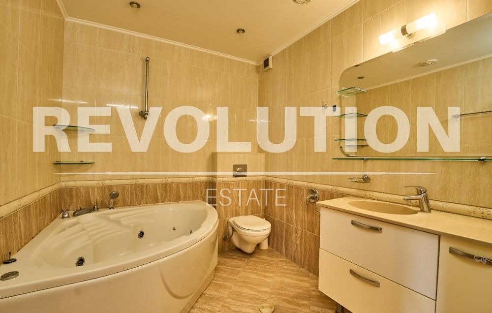 Дава се под наем Четиристаен апартамент в Пловдив, Кършияка - 145 кв.м за 700 € - Снимка #13