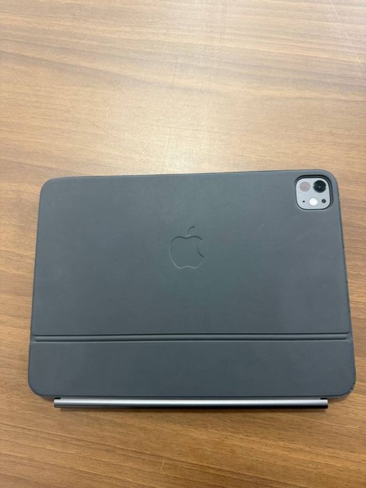 iPad Pro M4 2TB (11-дюймовый)+ Magic Keyboard