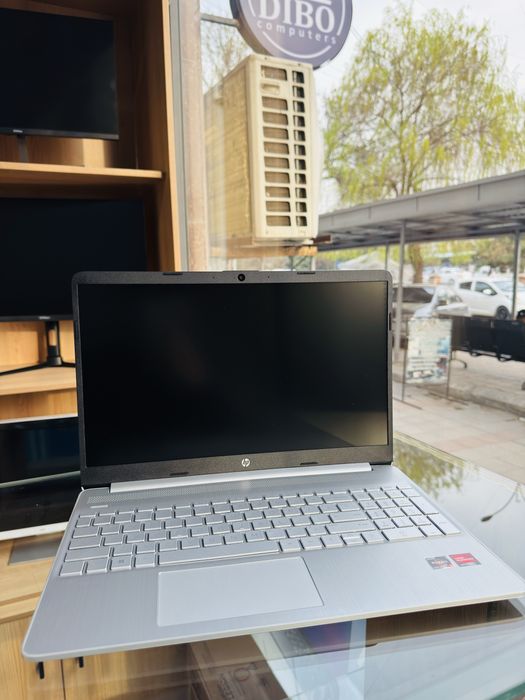 HP Laptop 15s-eq2223AU Ryzen 5 5500U