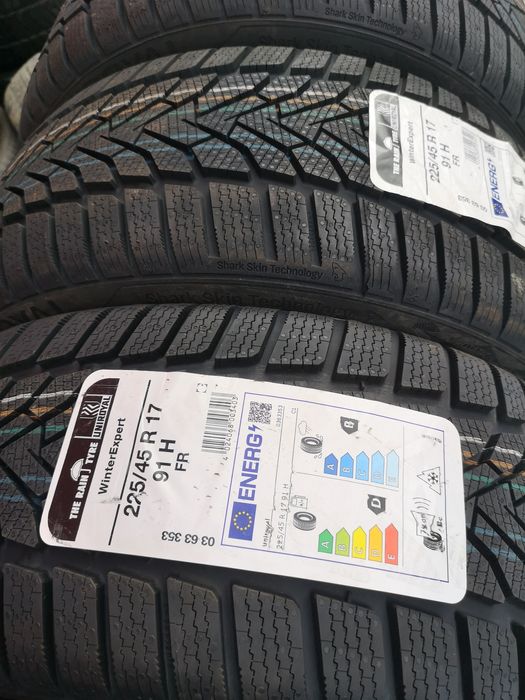 Зимни гуми 205 55 16/225 45 17/ 225 50 17/225 40 18/225 45 18 UNIROYAL