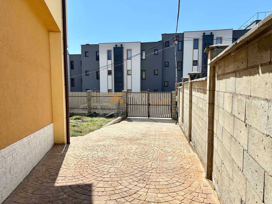 Продава се Къща в Варна, Изгрев - 221 кв.м за 2489 €/кв.м - Снимка #21