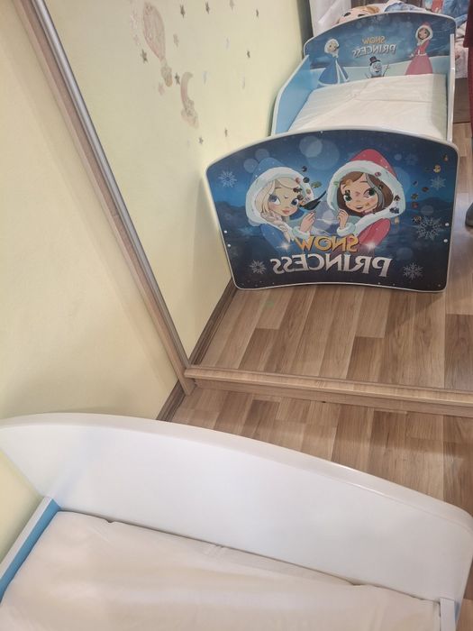 Детско легло на дисни