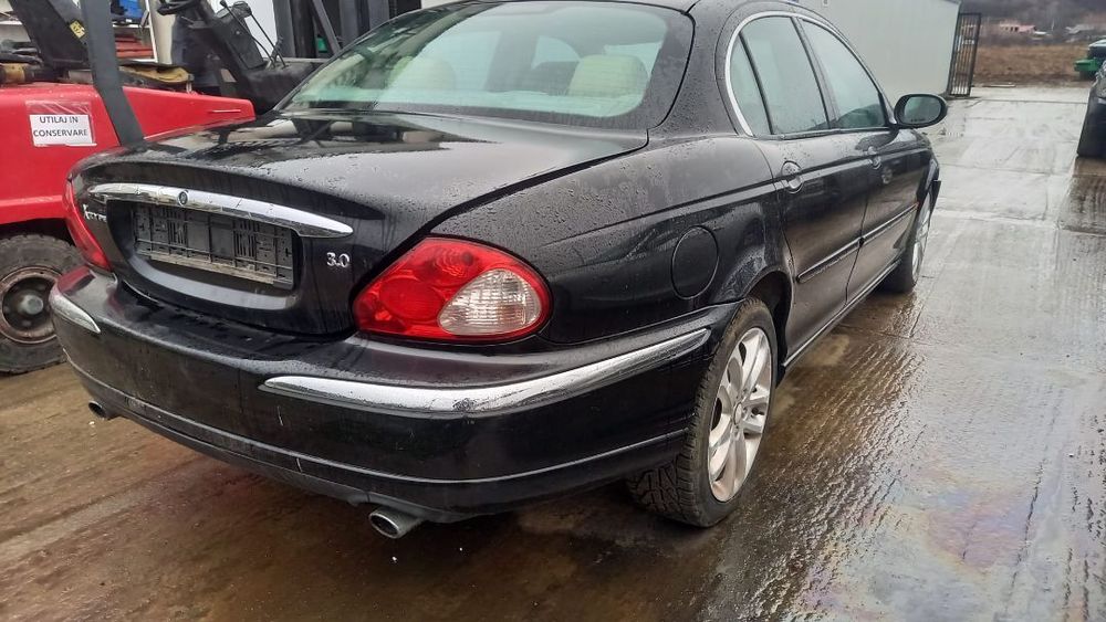 Dezmembrari Jaguar X-Type 3.0 v6 Benzina