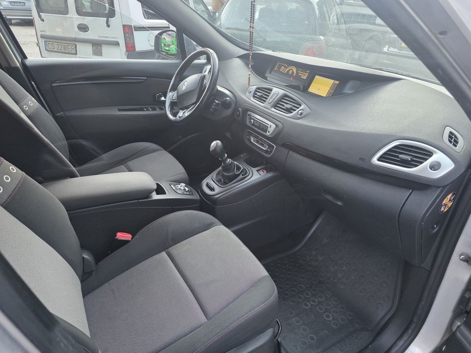 Renault scenic an 2013 ...