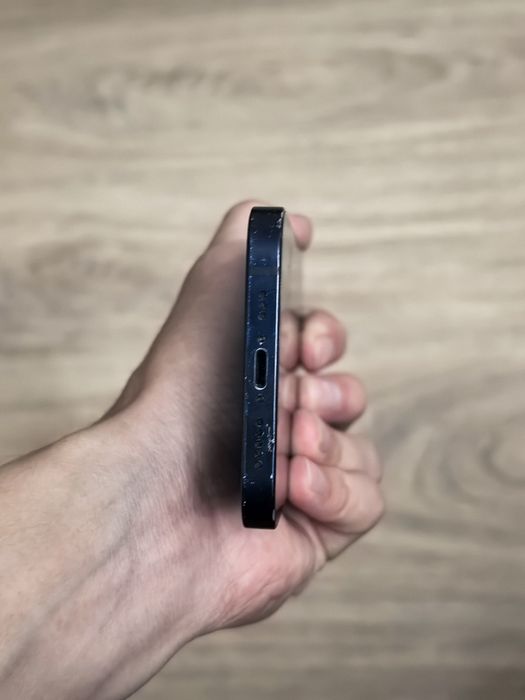 Продам IPhone 12 128гб