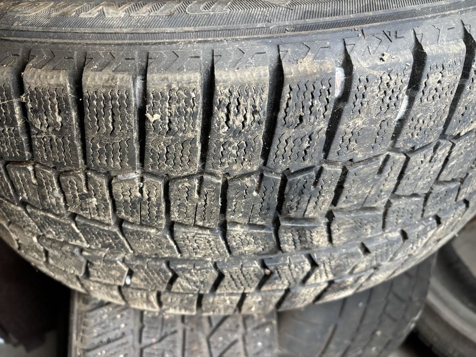 Продам зимние шины одиночки