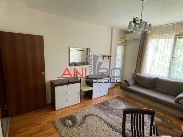 Продава се Двустаен апартамент в к.к. Св.Св. Константин и Елена - 58 кв.м за 2500 €/кв.м - Снимка #3