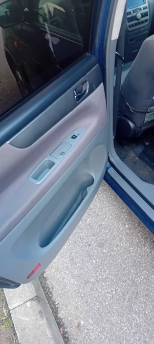 Toyota avensis verso