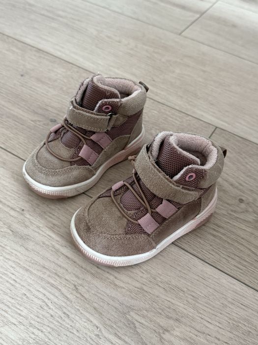 Обувь детская и взрослая, сумки