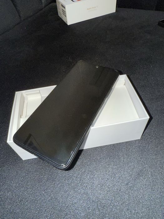 Продам телефон Redmi