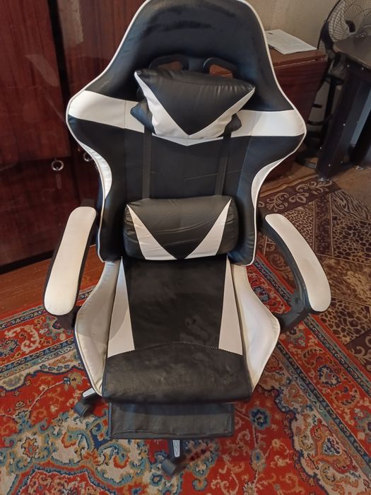 Компьютерное кресло