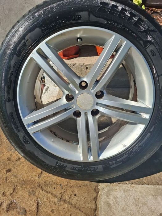 Vând anvelope stare bună