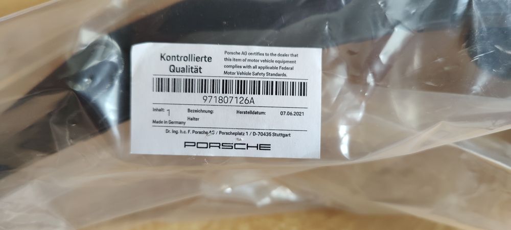 Porche panamera    .