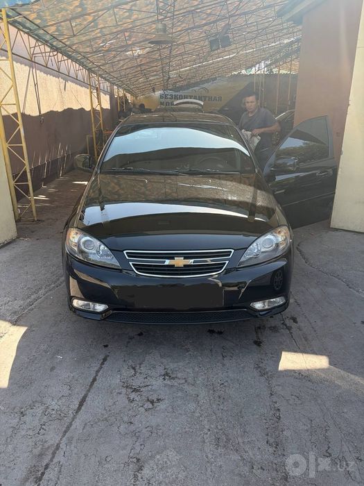 Chevrolet Gentra 2023  qora 3800 probeg