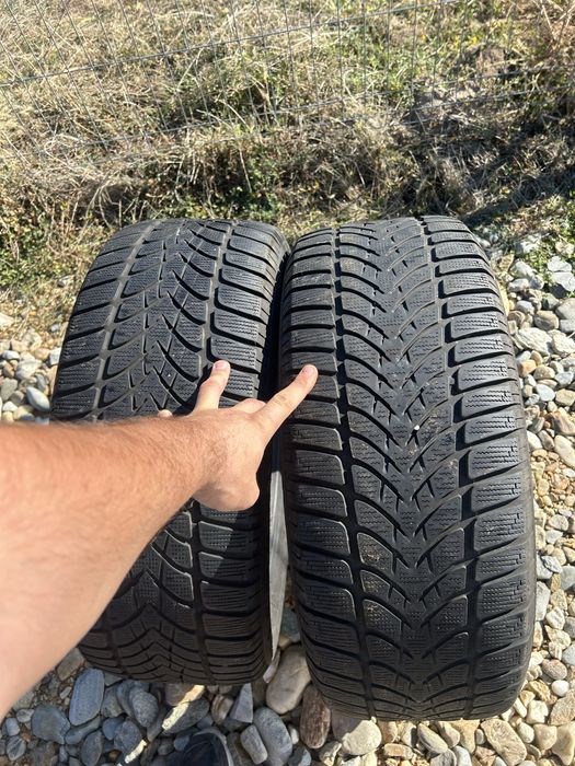 Vand 2 anvelope M+S Dunlop 225/55/R17