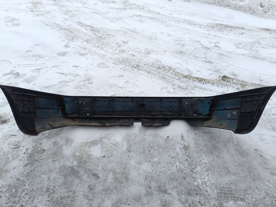 Задний бампер Ауди 100 С4