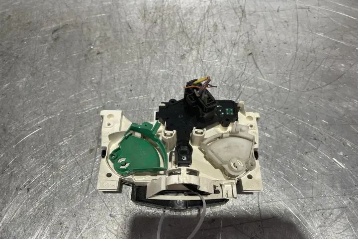 Comanda clima AC climatronic 69577008 Dacia Logan 2004 1.4 MT (75 hp)