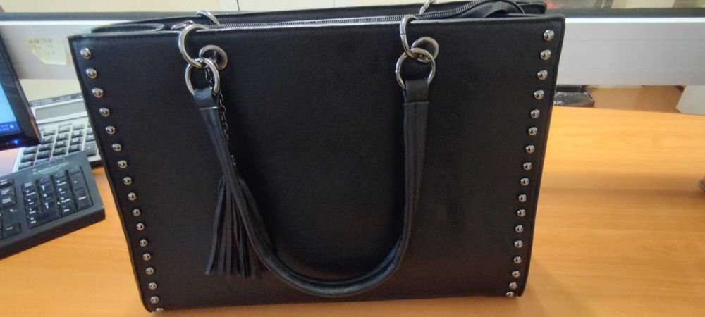 Чисто нова дамска чанта