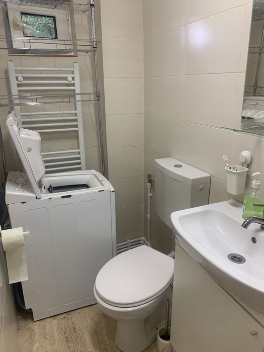 Închiriez apartament cu 2 camere, la casa, în Centrul Civic, Brașov