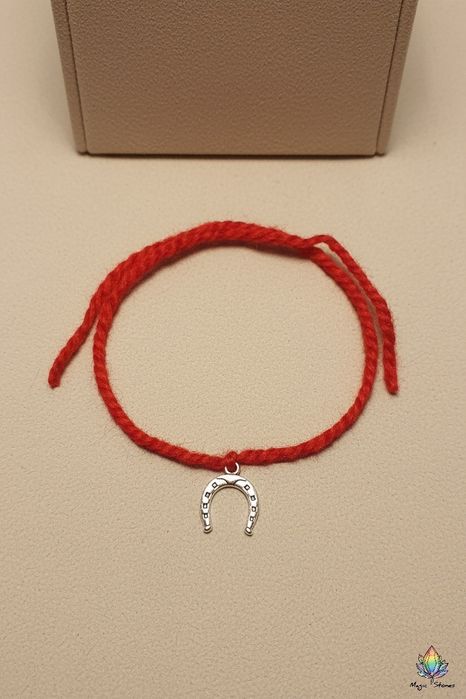 Подвески Подковы на красной иерусалимской нити