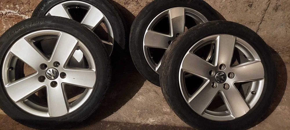 Set Jante Aliaj VW R17 + Anvelope 235/45 R17 - Stare Bună
