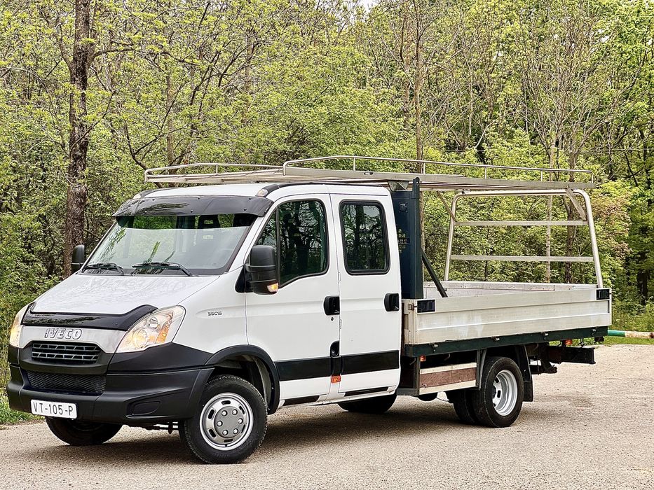 Iveco Daily 35C15 detarat 3.5 cat B 2012 7 locuri,3500kg carlig,motor 3.0,sprinter