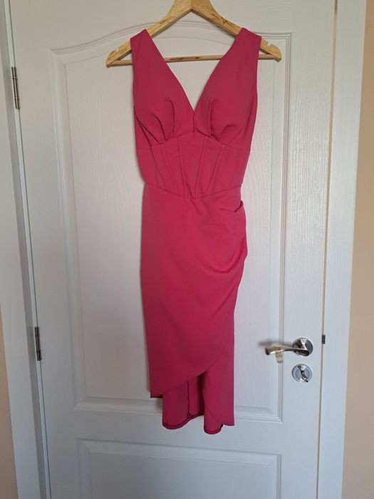 Елегантна цикламена рокля