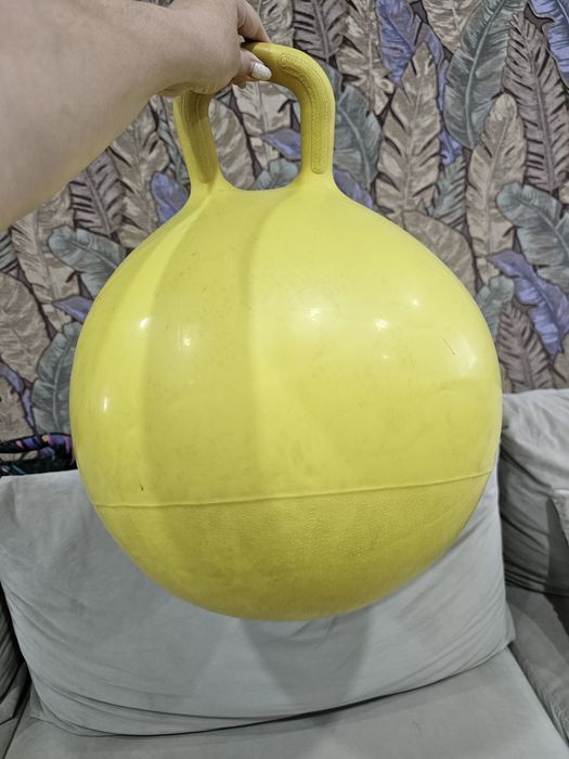 Продам мяч попрыгун
