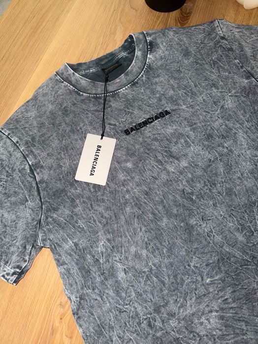 Тениска Balenciaga ХИТ модел сега!