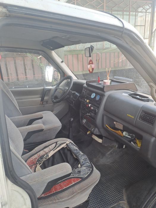 Vând camionetă Volkswagen 4x4