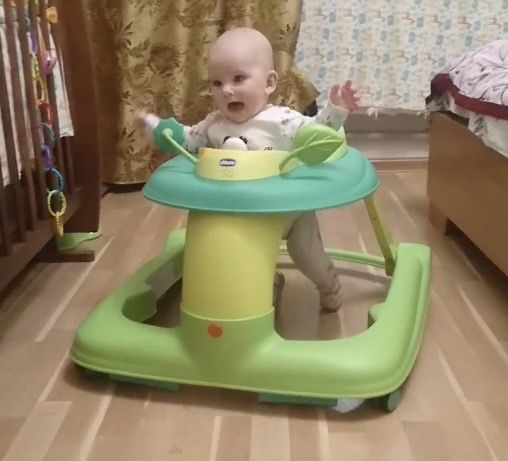Продам ходунки chicco 3 в 1