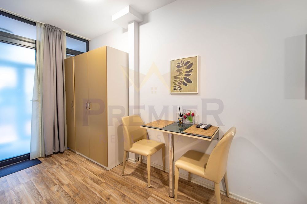 Продава се Четиристаен апартамент в Варна, Център - 125 кв.м за 2352 €/кв.м - Снимка #11