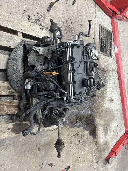 Golf V 1.9 BKC 105 на части