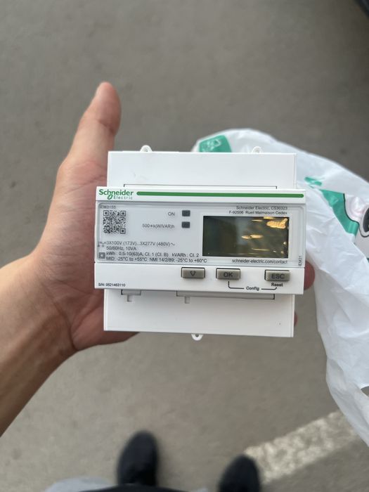 Продам электросчётчик Schneider Electric EM3155
