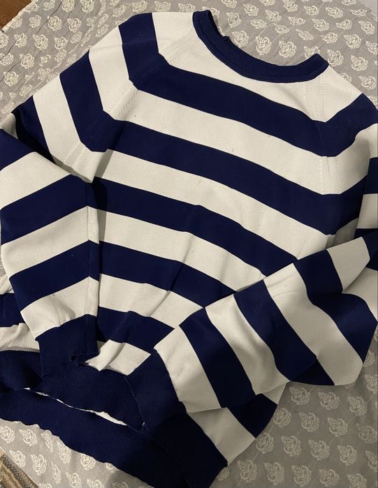 продаются худи (разные)