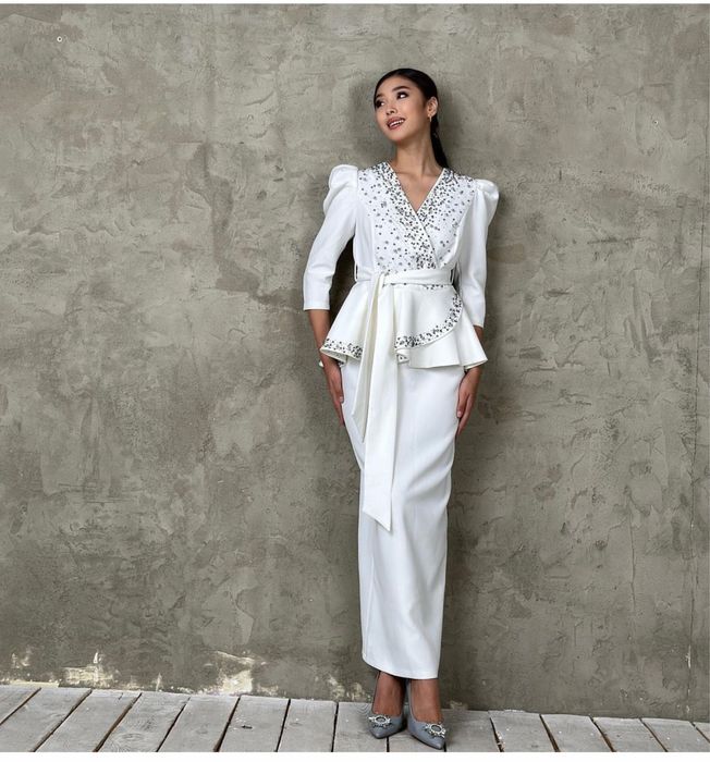 Фигураңды шығарып, жинап тұратын көйлек. сапасы, жағдайы өте жақсы